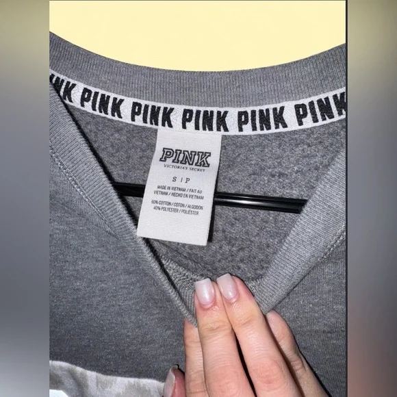 Victoria’s Secret PINK Gray Leopard Stripe Pullover Sweatshirt Size Small - Picture 3 of 4